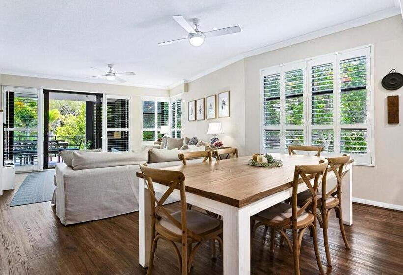 3 Bedroom Apartment Pool View, The Bay Apartments