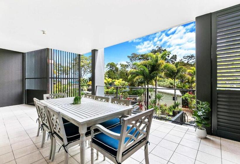 3 Bedroom Apartment Pool View, The Bay Apartments