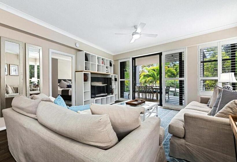 3 Bedroom Apartment Pool View, The Bay Apartments