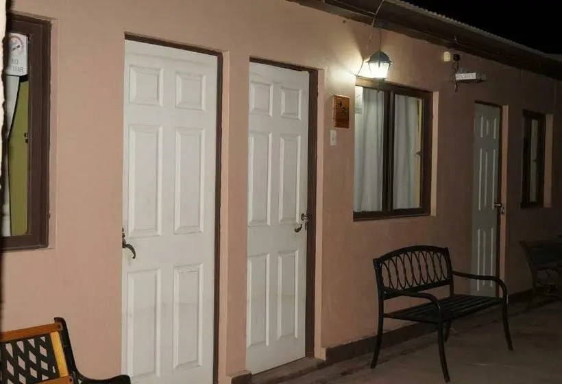 اتاق استاندارد با سرویس بهداشتی مشترک, Hostal Intipara
