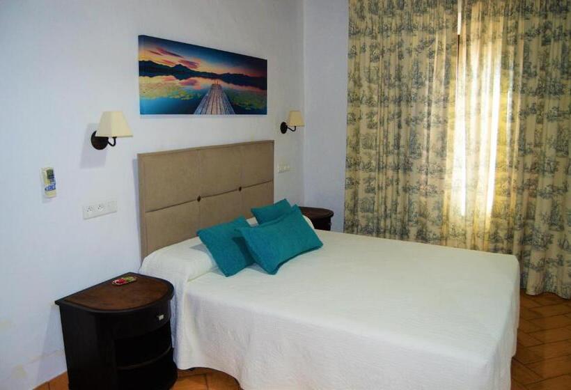 Апартаменты 1 Спальня, Apartamentos Turísticos   Hostal Los Alisos