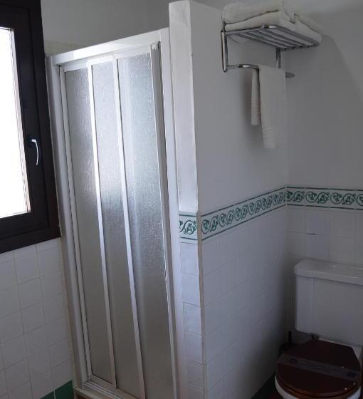 Апартаменты 2 Спальни, Apartamentos Turísticos   Hostal Los Alisos