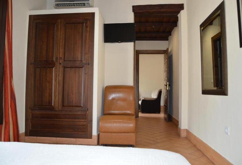 Апартаменты 2 Спальни, Apartamentos Turísticos   Hostal Los Alisos