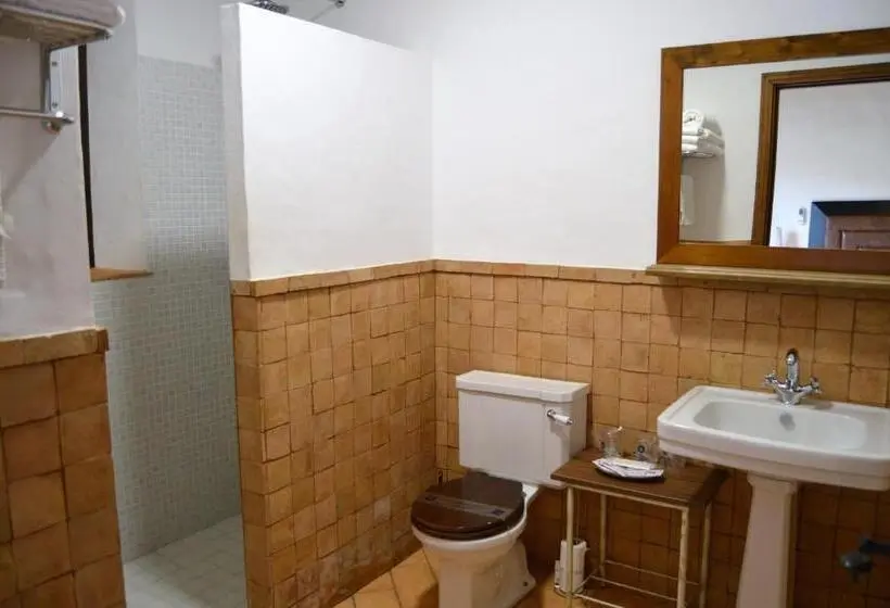スタンダードトリプルルーム, Apartamentos Turísticos Hostal Los Alisos