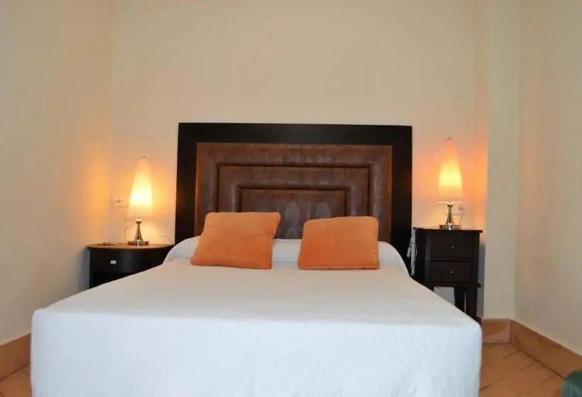 スタンダードトリプルルーム, Apartamentos Turísticos Hostal Los Alisos