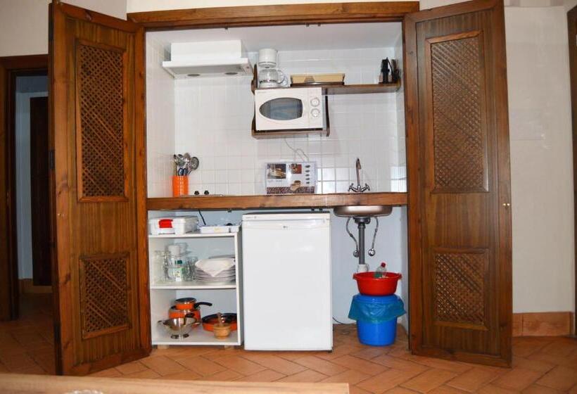 Апартаменты 1 Спальня, Apartamentos Turísticos   Hostal Los Alisos