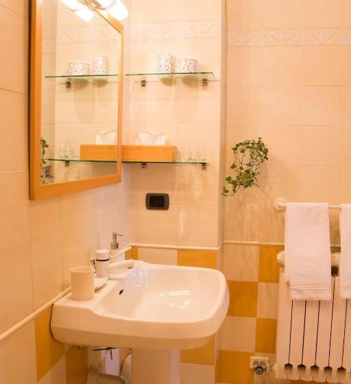 Номер Стандарт, L'aromatario