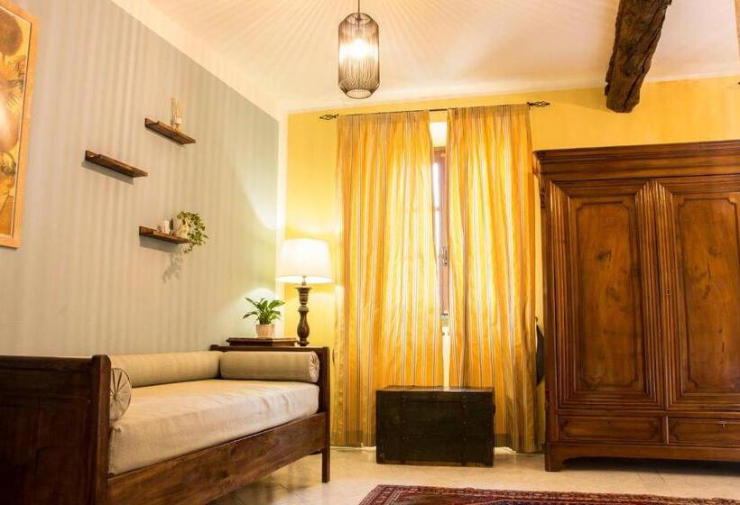 Номер Стандарт, L'aromatario