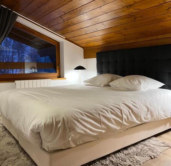 דירת משפחה, La Residence De L Ours