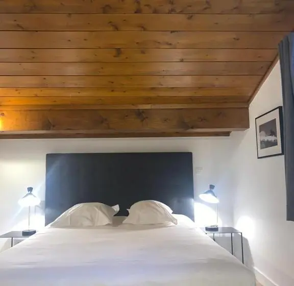 آپارتمان 3 خوابه, La Residence De L Ours