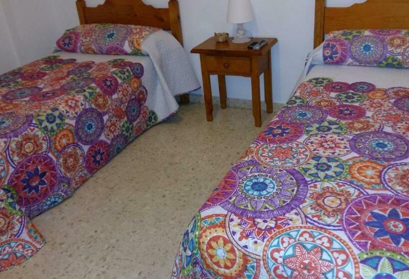 غرفة قياسية, Pensión Campomar