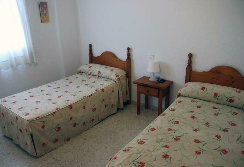 غرفة قياسية, Pensión Campomar