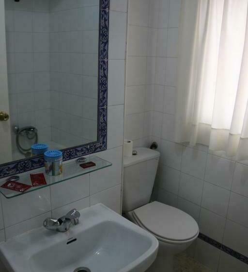 غرفة قياسية, Pensión Campomar