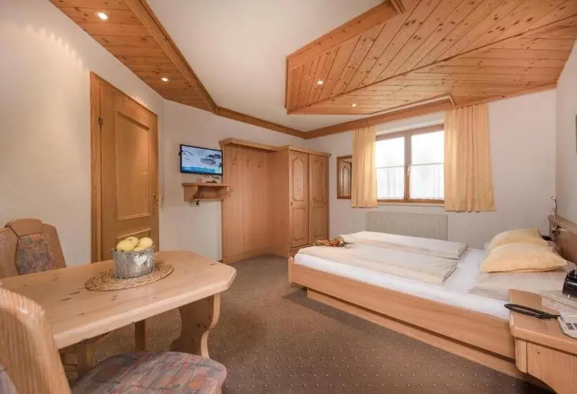 バルコニー付きスタンダードルーム, Gästehaus Gratz   Inklusive Eintritt In Die Alpentherme