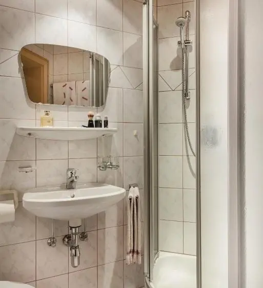 バルコニー付きスタンダードルーム, Gästehaus Gratz   Inklusive Eintritt In Die Alpentherme