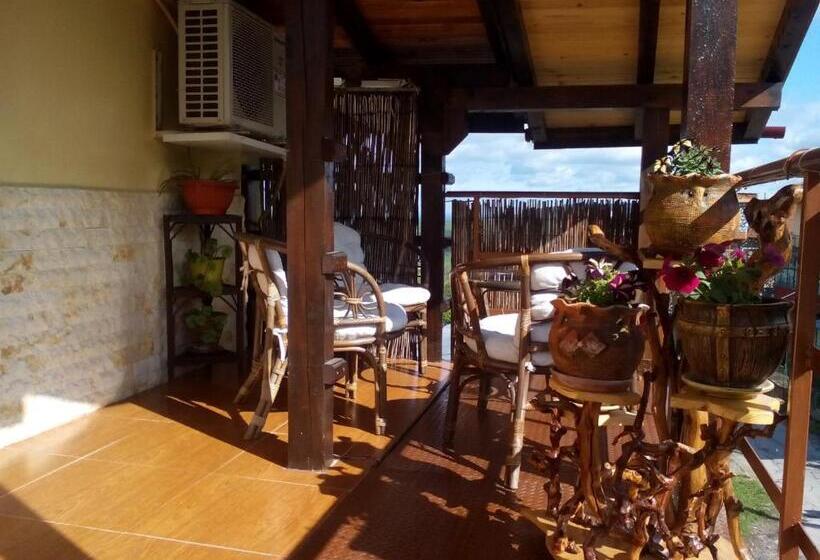 غرفة قياسية ثلاثية, Guesthouse Geto