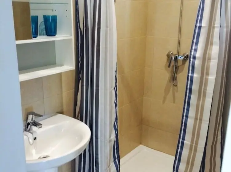 اتاق سوپریور سه تخته, Hostal Vidamia