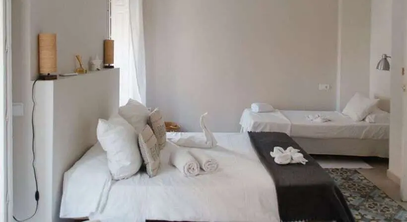 اتاق سوپریور سه تخته, Hostal Vidamia
