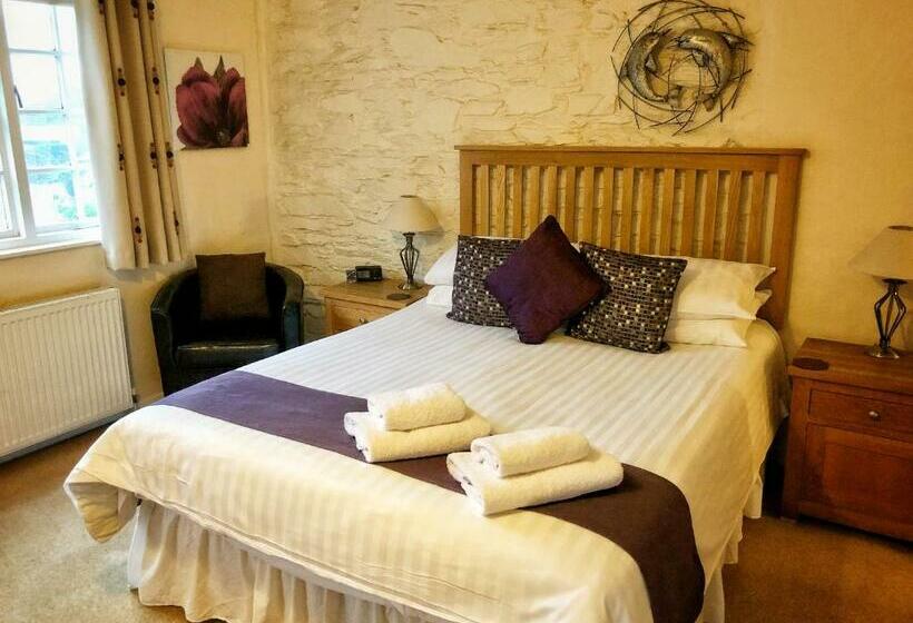 غرفة قياسية, The Riverside