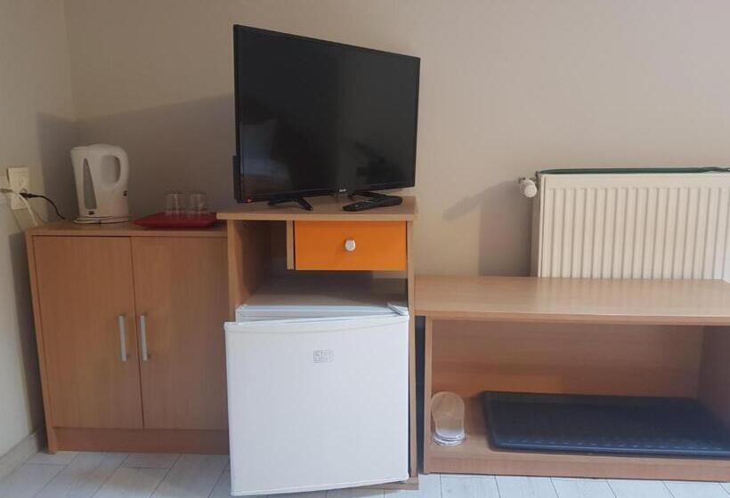 スタンダードルーム, Pensiunea Paloma 3 Stele Brasov