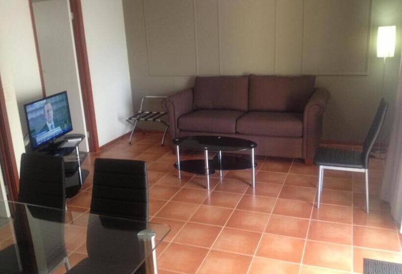 Апартаменты 1 Спальня, Redwood Manor Motel Apartments