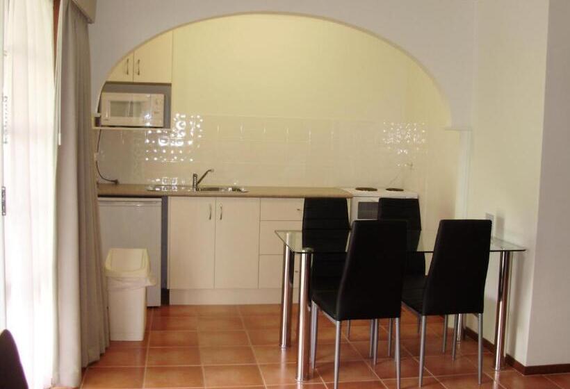 Апартаменты 1 Спальня, Redwood Manor Motel Apartments