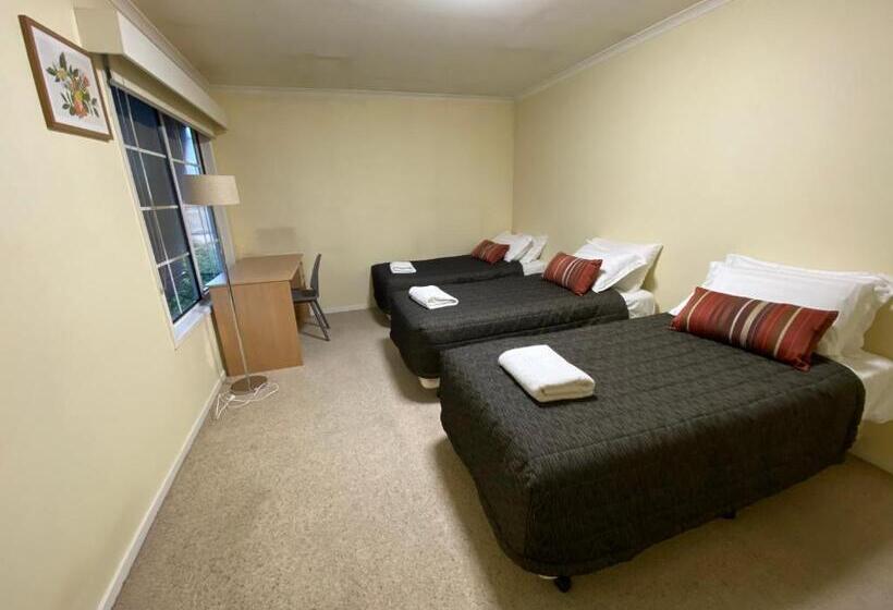 Апартаменты 2 Спальни, Redwood Manor Motel Apartments