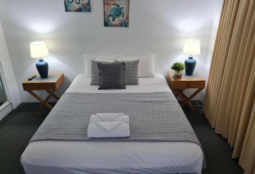 Номер Стандарт, Surfcomber On The Beach