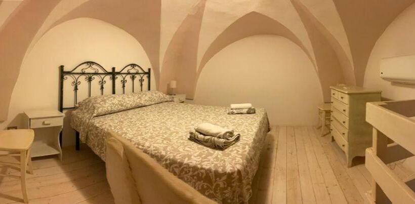 آپارتمان 3 خوابه, Relais Villa Lucia