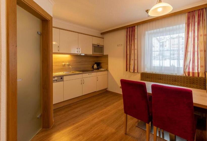 شقة غرفة نوم واحدة بالطابق الأرضى, Gidis Hof