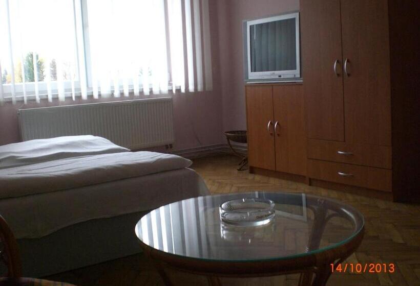 スーペリアールーム, Na 15 Kopách