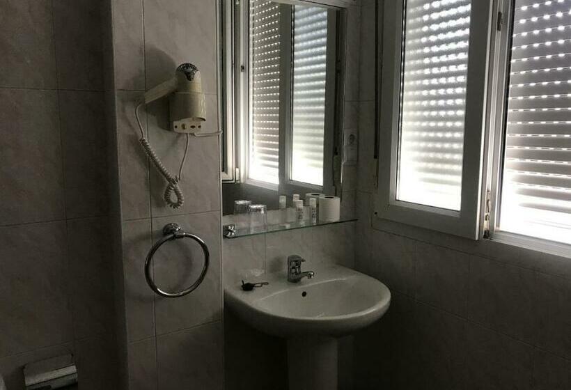 标准间, Pensión Portomiño