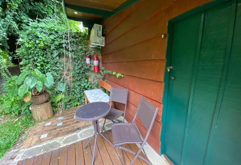 샬레, Pousada Dos Anjos