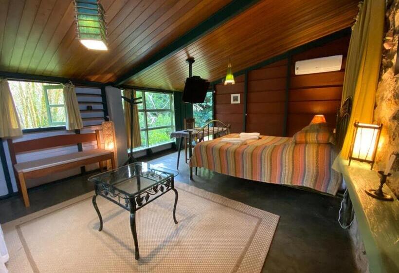 샬레, Pousada Dos Anjos