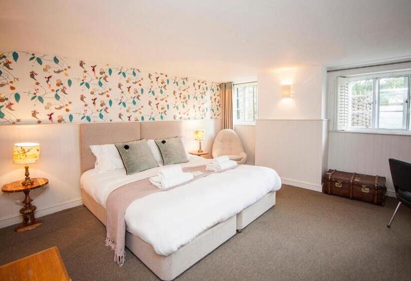 חדר סטנדרט, The Swan