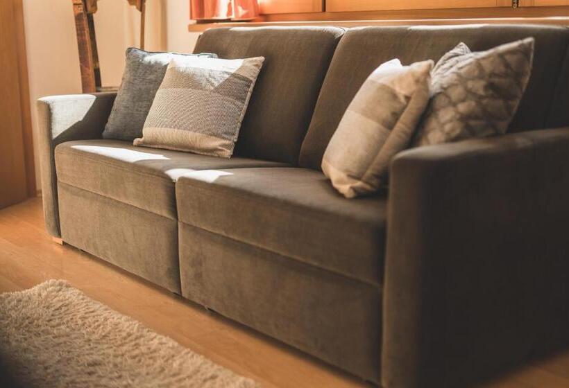 Апартаменты 2 Спальни, Weingut & Gästehaus Zum Seeblick Familie Sattler