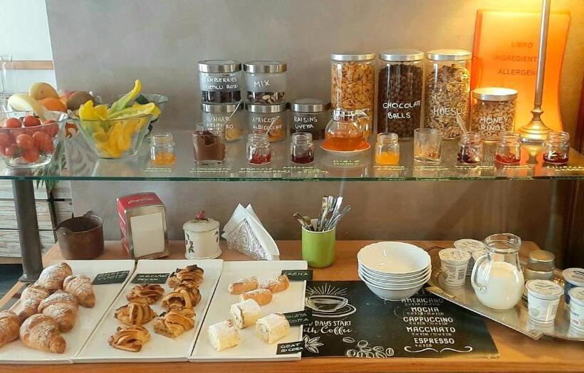 Basis 3-Bett-Zimmer, Residence Sole