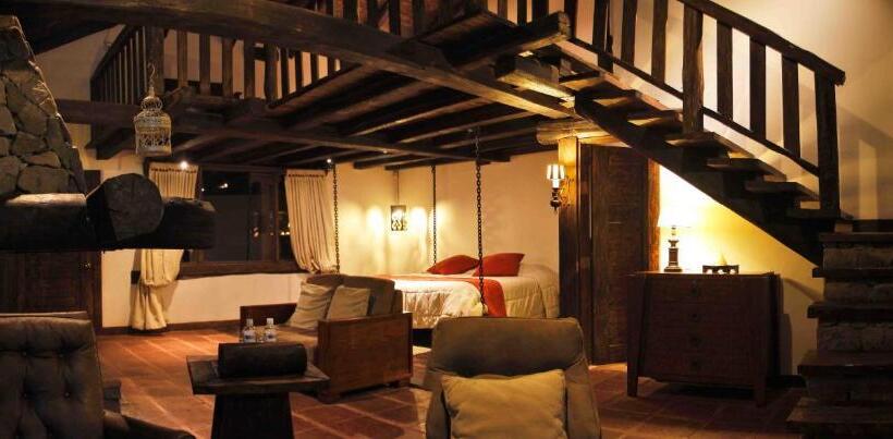 スタンダードバンガロー, Hacienda Hostería Dos Chorreras