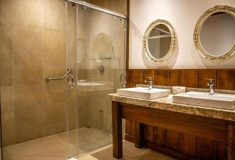 スイート, Hacienda Hostería Dos Chorreras