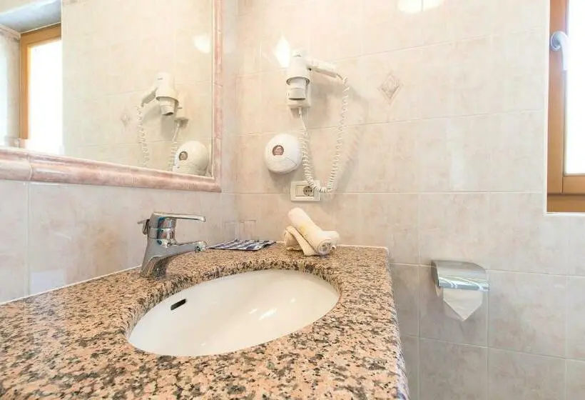 اتاق استاندارد, Garnì La Dorada