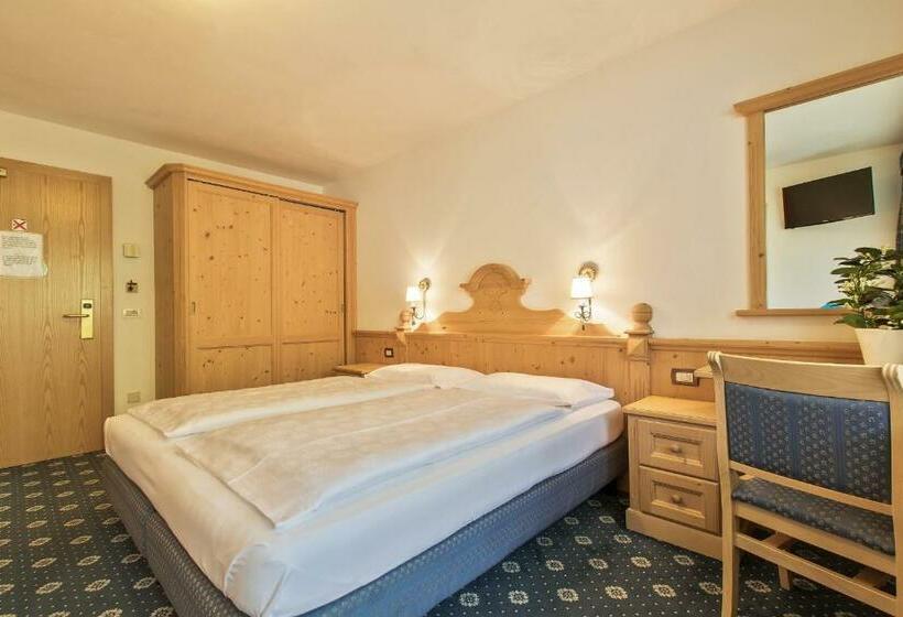 스탠다드 룸, Garnì La Dorada