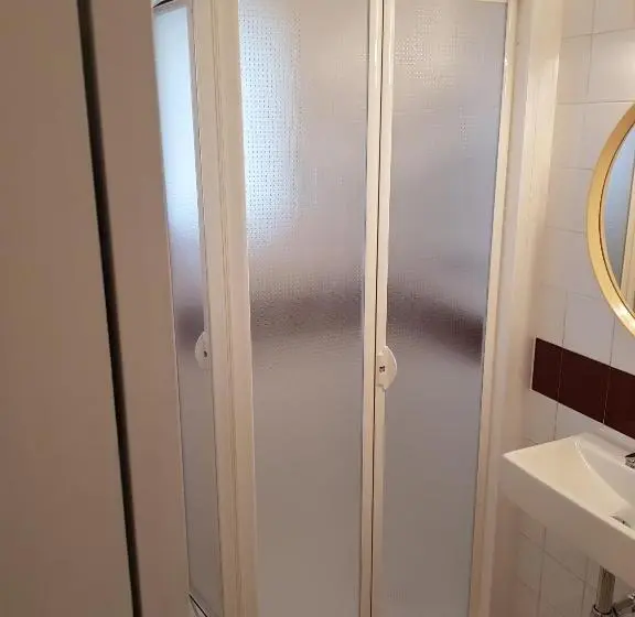 Standardzimmer mit Terrasse, Hostal Ondina