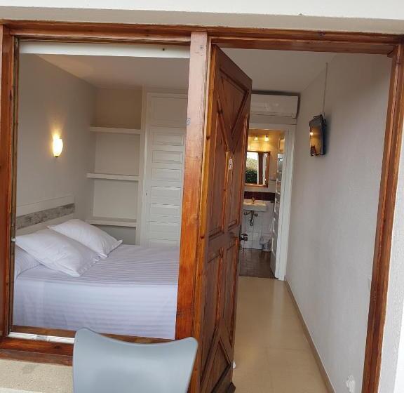 اتاق استاندارد با چشمانداز دریا, Hostal Ondina