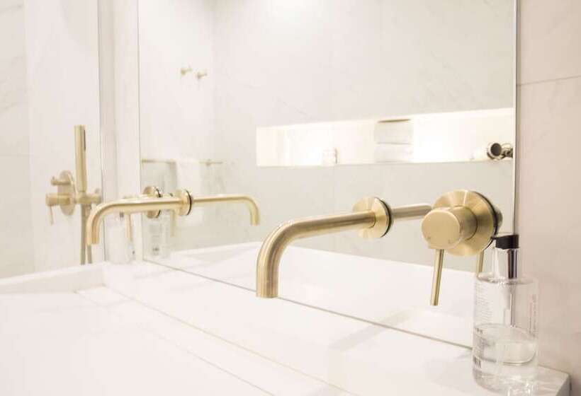 스탠다드 스튜디오, House Of Amstel