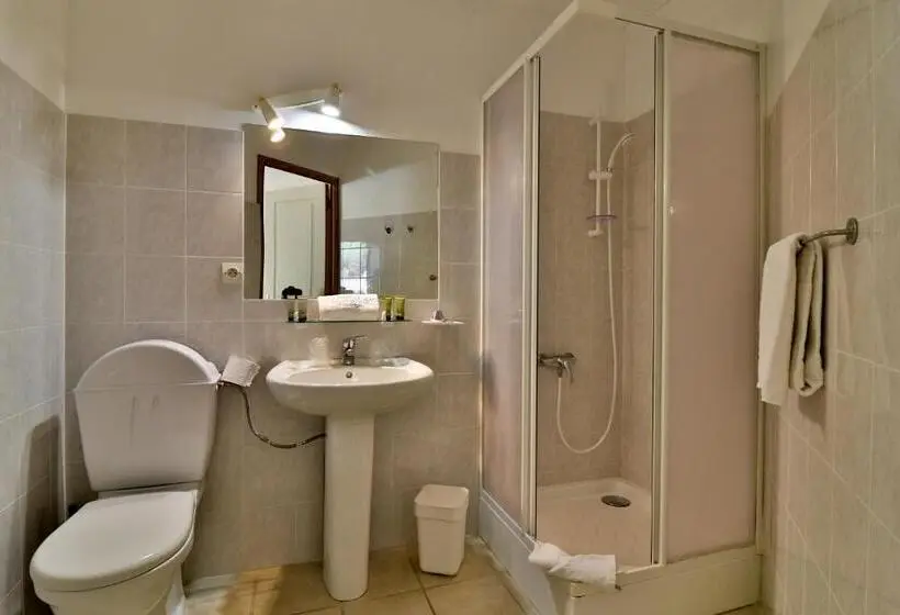 スタンダードトリプルルーム, Les Arbousiers Village Hôtel Provençal