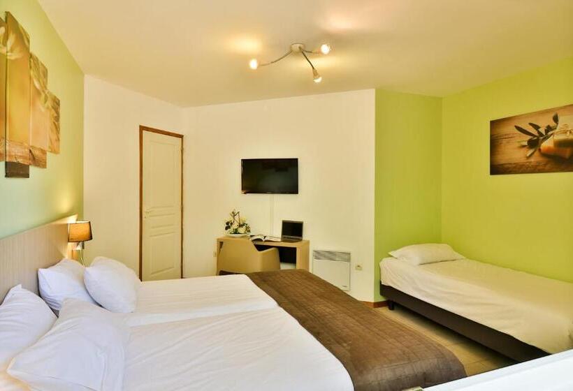 Номер Стандарт Трехместный, Les Arbousiers Village Hôtel Provençal