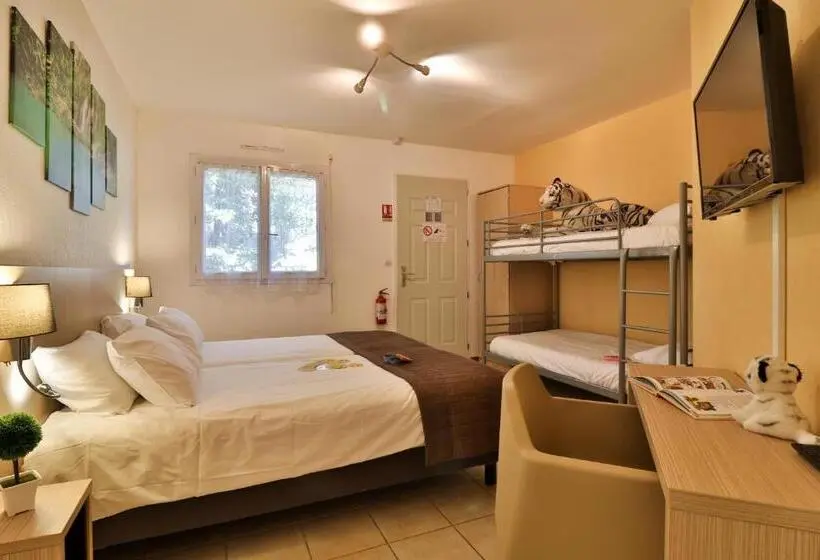スタンダード4人部屋, Les Arbousiers Village Hôtel Provençal