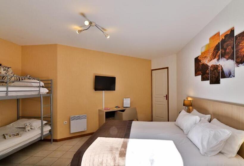 Четырехместный Номер Стандарт, Les Arbousiers Village Hôtel Provençal