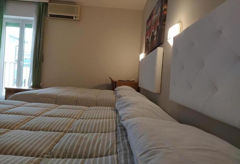 Четырехместный Номер Стандарт, Andreoli & Miglioranzi