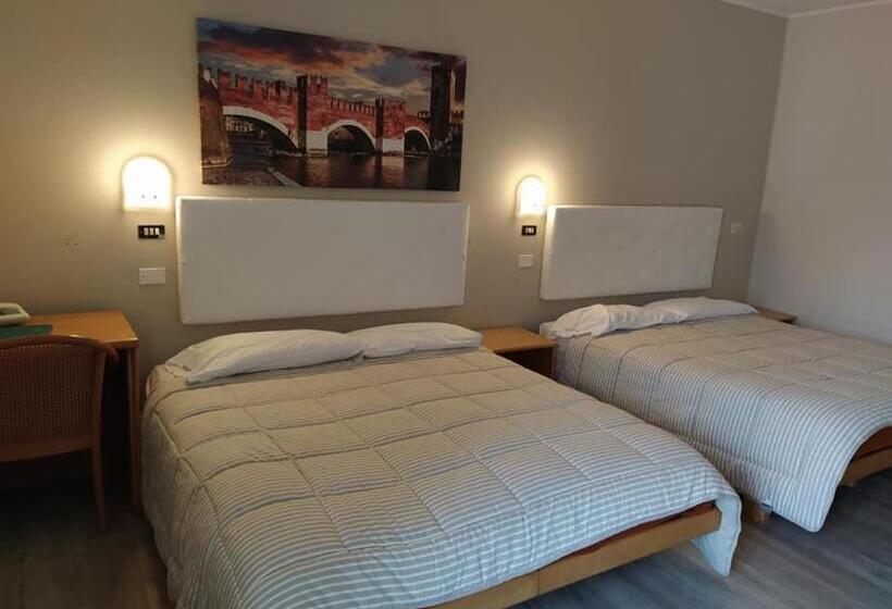 Четырехместный Номер Стандарт, Andreoli & Miglioranzi